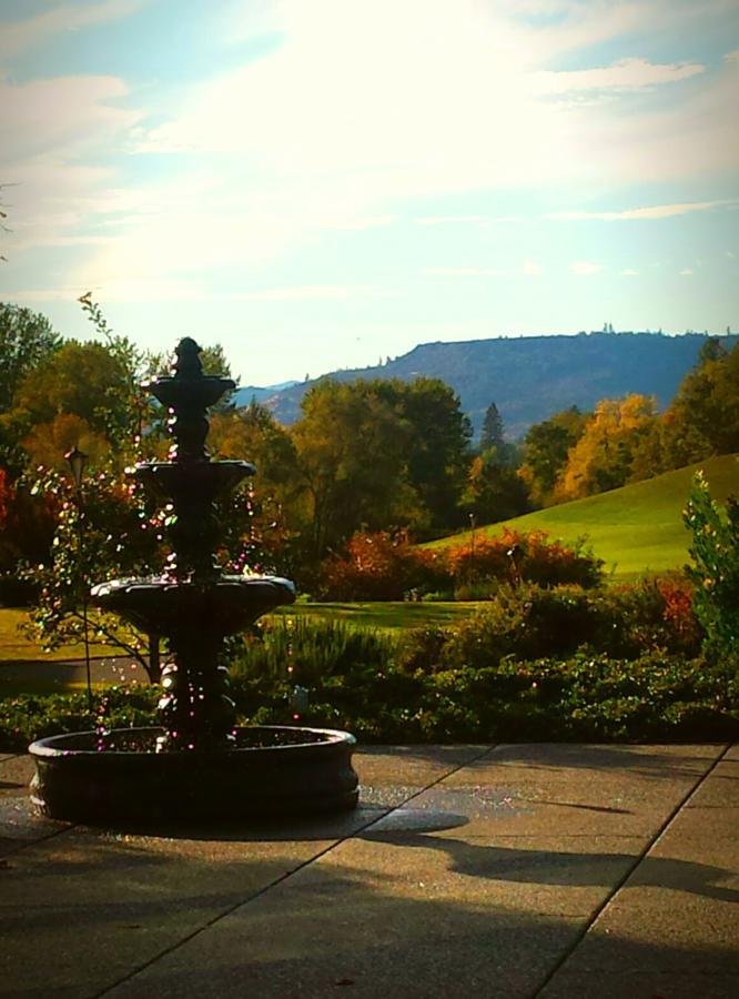 Resort At Eagle Point Golf Club Lodging Exterior photo